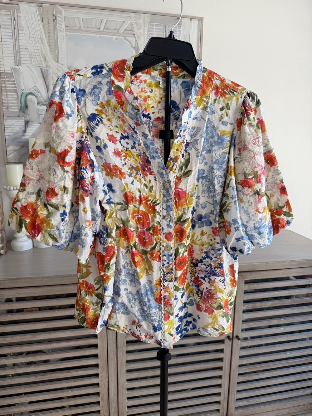 John Mark FLORAL PRINT BUTTON FRONT BLOUSE WITH PUFF SLEEVES - FLORAL MULTI